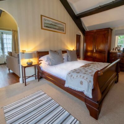 £2100 pp