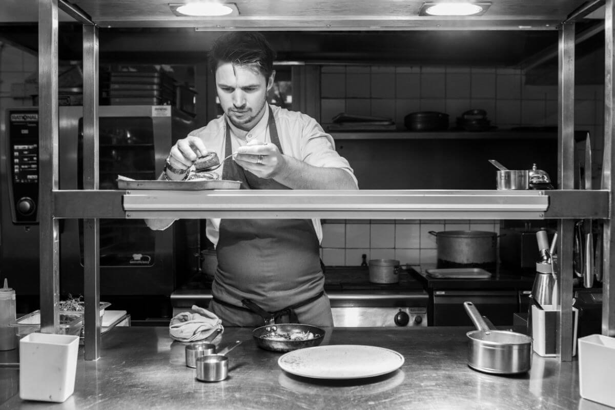 restaurant _ kitchen team _ Burleigh Court Cotswolds Hotel _ Restaurant