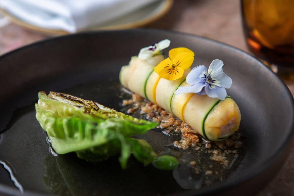 restaurant _ romantic dining _ Burleigh Court Cotswolds Hotel _ Restaurant