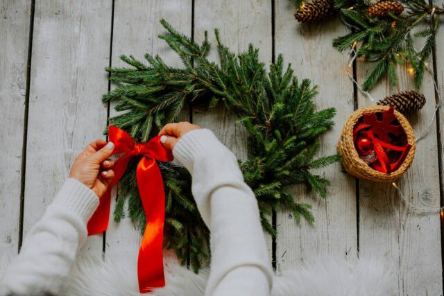 Wreath Making in the Burleigh Bothy